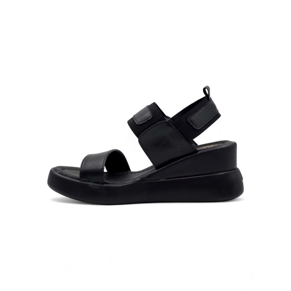 BERK POLİ TABAN LASTİKLİ KADIN SANDALET - SİYAH - 40