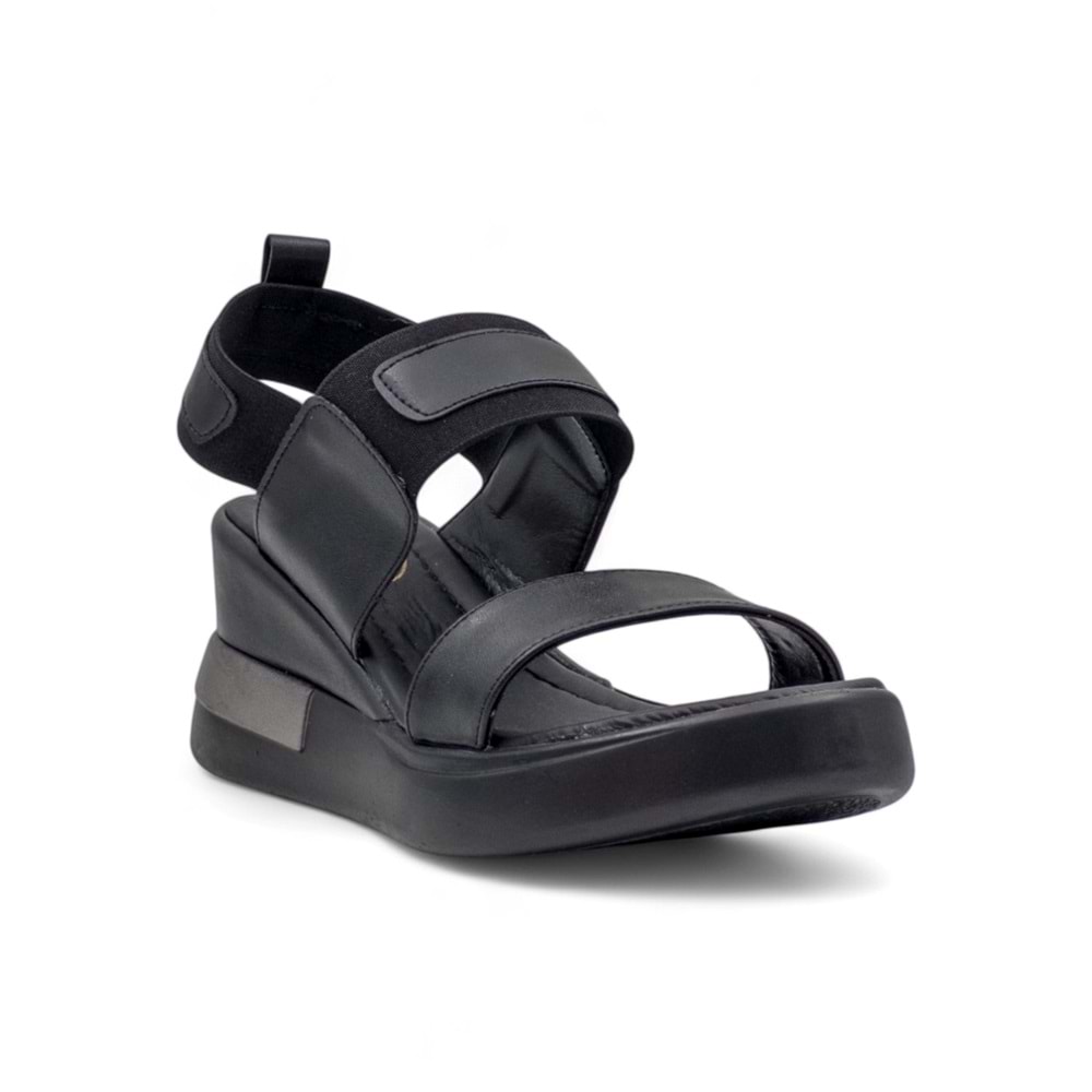 BERK POLİ TABAN LASTİKLİ KADIN SANDALET - SİYAH - 40