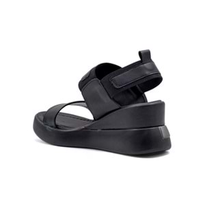 BERK POLİ TABAN LASTİKLİ KADIN SANDALET - SİYAH - 40