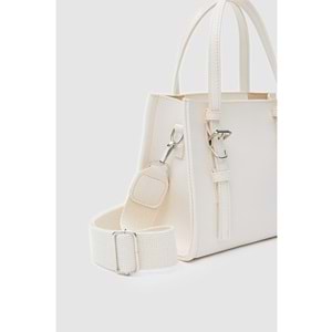 1060 Kadın Çapraz El ve Omuz Çantası - KREM