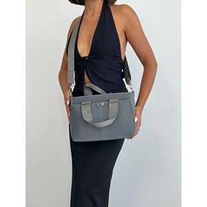 1070 Kadın Saten Çok Cepli Çapraz El ve Omuz Çantası - FÜME