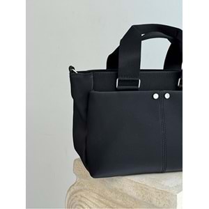 1070 Kadın Saten Çok Cepli Çapraz El ve Omuz Çantası - SİYAH