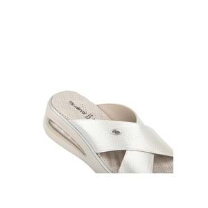 Muya Nap Anatomik Air Max Tabanlı Topuk Dikeni Kadın Terlik - Kırık Beyaz - 40